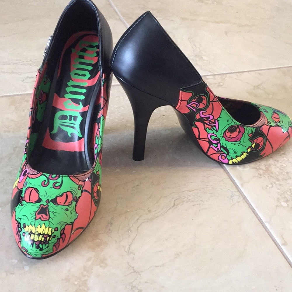 5 inch Demonia PUMPS.